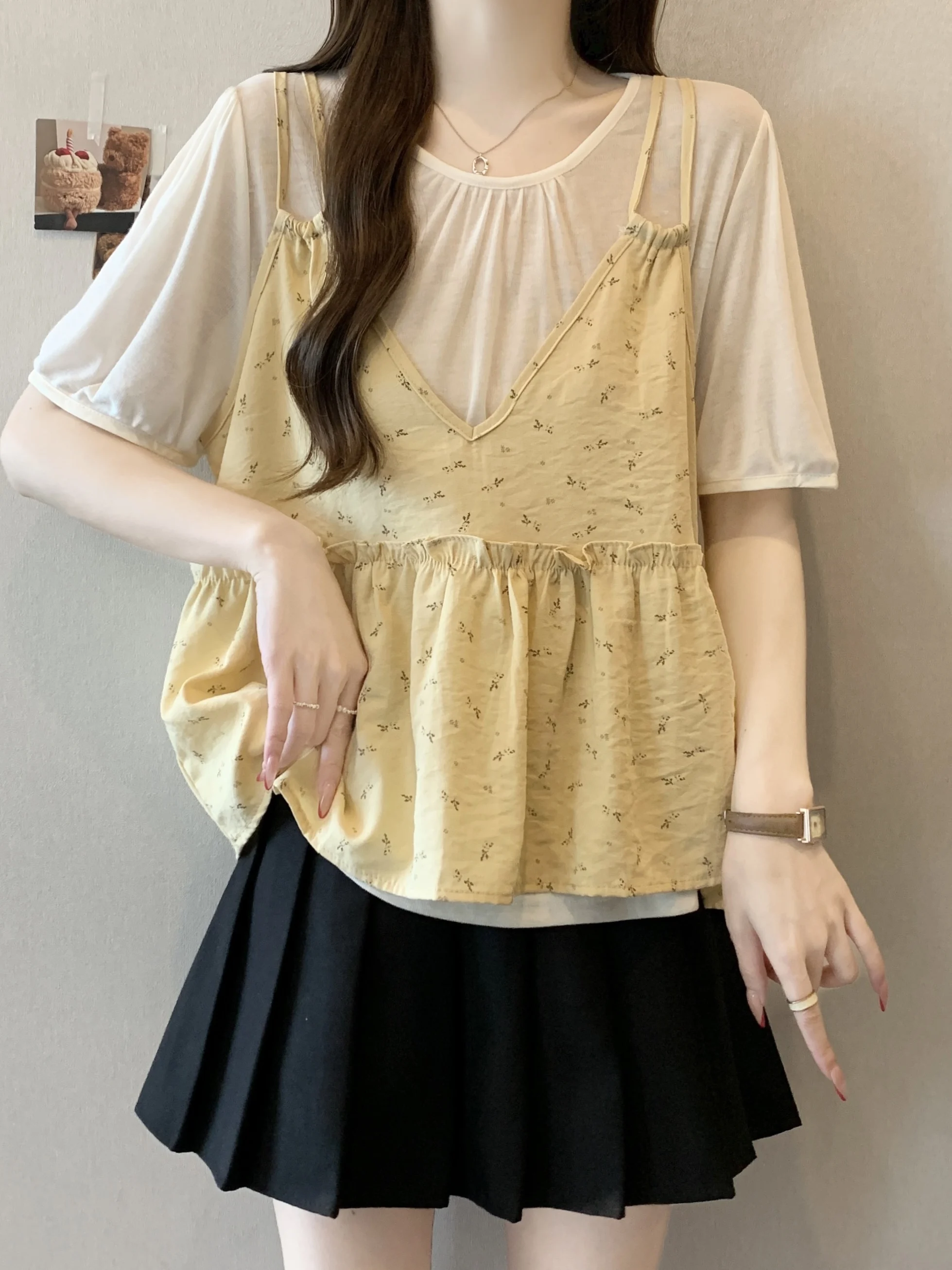 

Женский летний комплект больших размеров: укороченный топ с цветочным принтом и футболка с коротким рукавом, свободный крой, в корейском стиле, дышащий, повседневный наряд