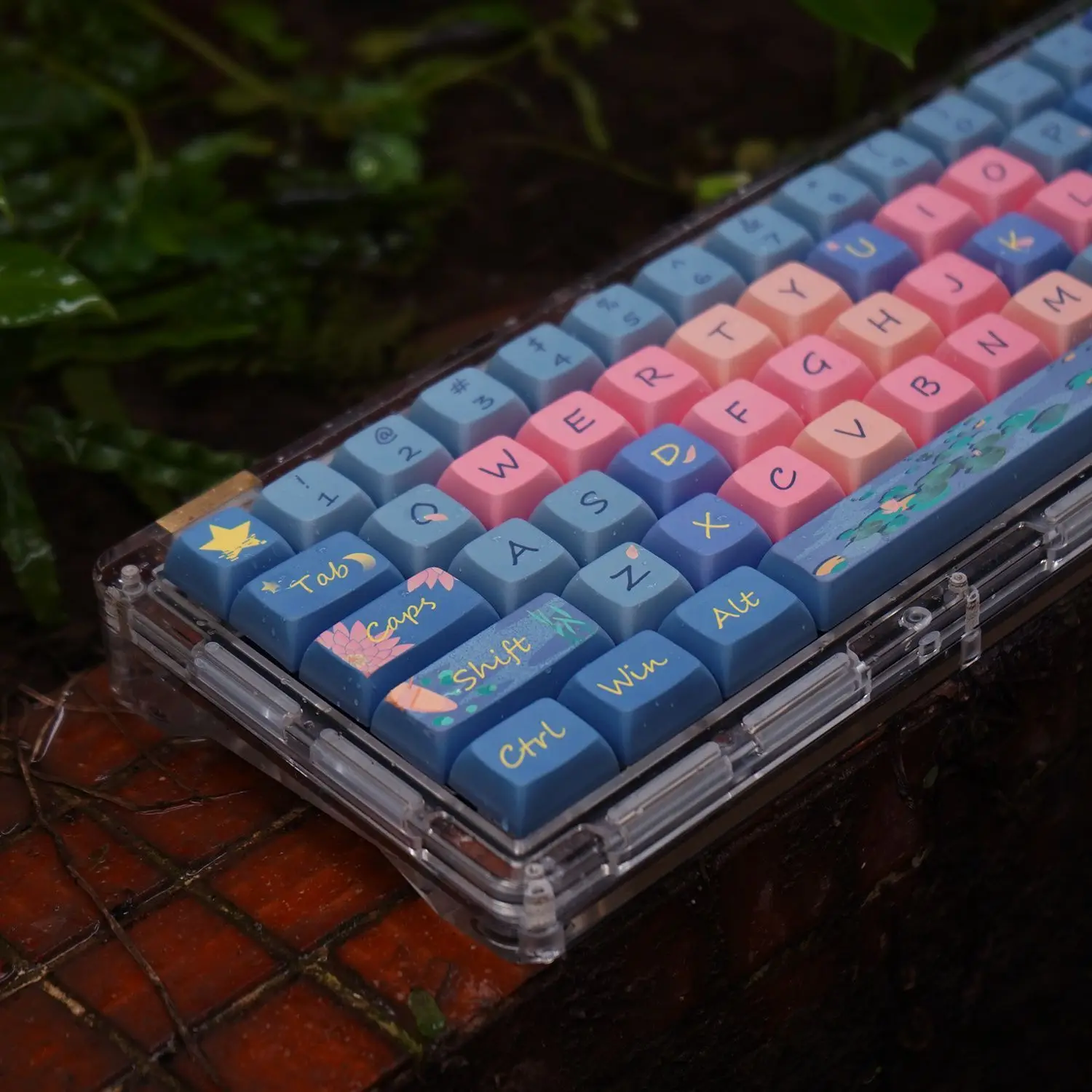 

XDA Lotus Pool Lotus Night Theme PBT Keycap Small Full Set of Sublimation Process Suitable for Cross Core Mechanical Keyboard