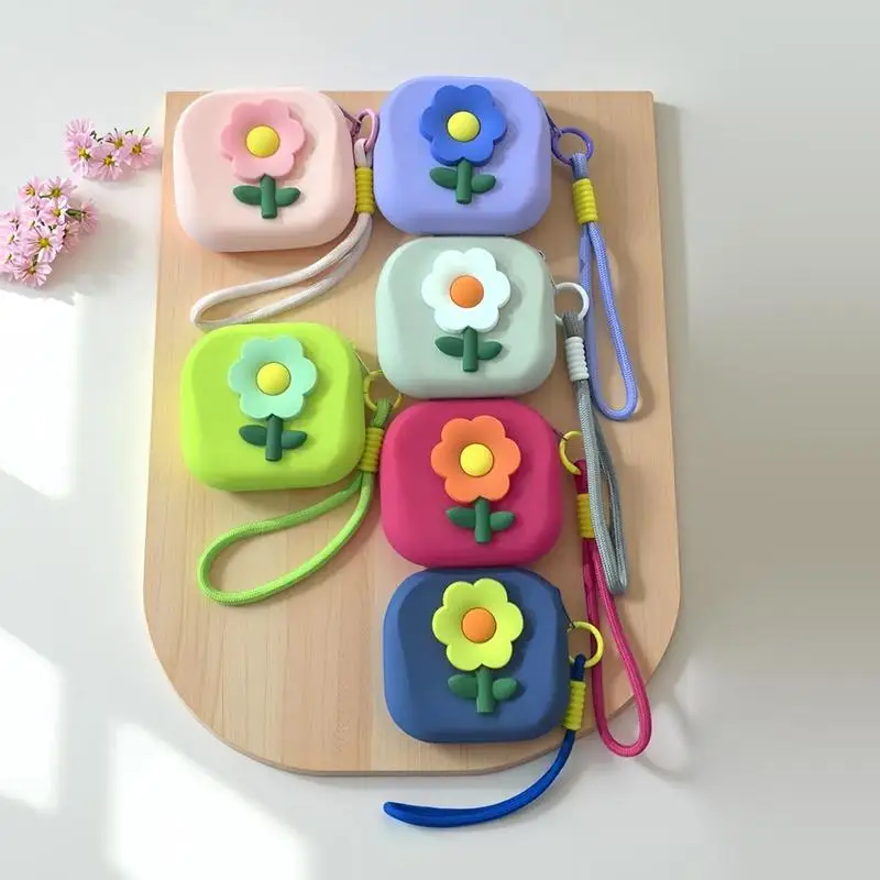 Blumen-Silikon-Aufbewahrungstasche mit Trageband, quadratische Münztasche, wasserdicht, multifunktionale Mini-Geldbörse, Aufbewahrung für Kopfhörer – Detail 3