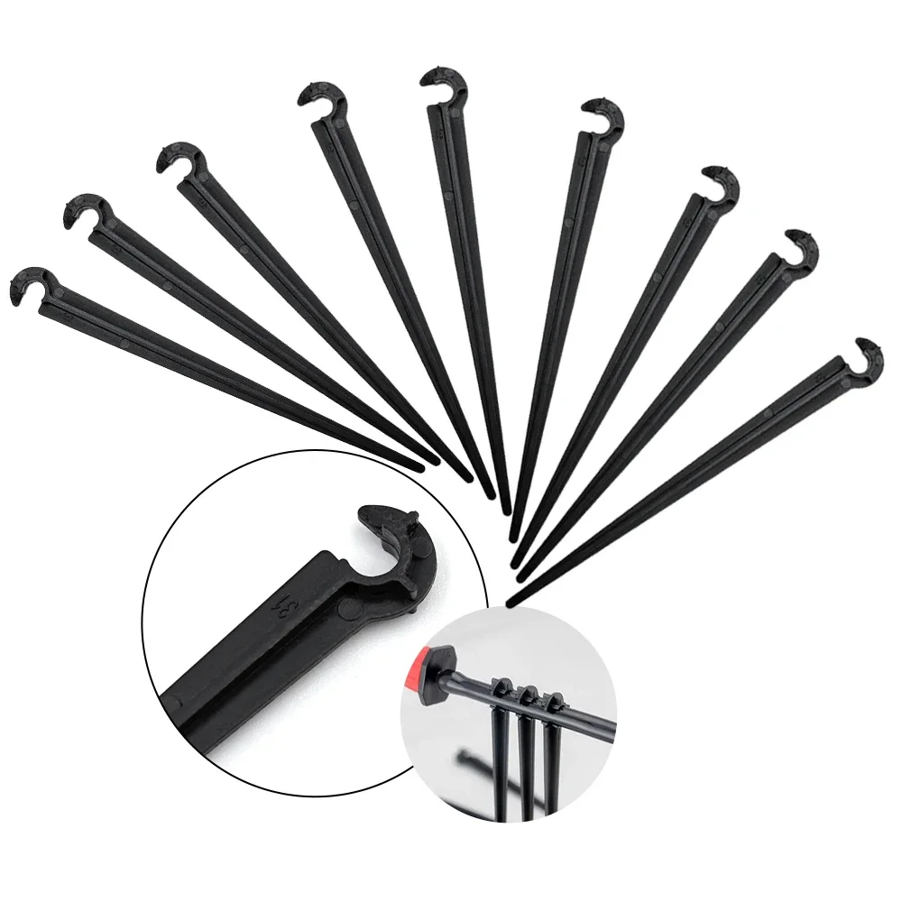 50 Uds estacas de soporte de goteo de riego soporte de vástagos fijos en forma de C para tubería de riego por goteo de 4/7mm que inserta el suelo