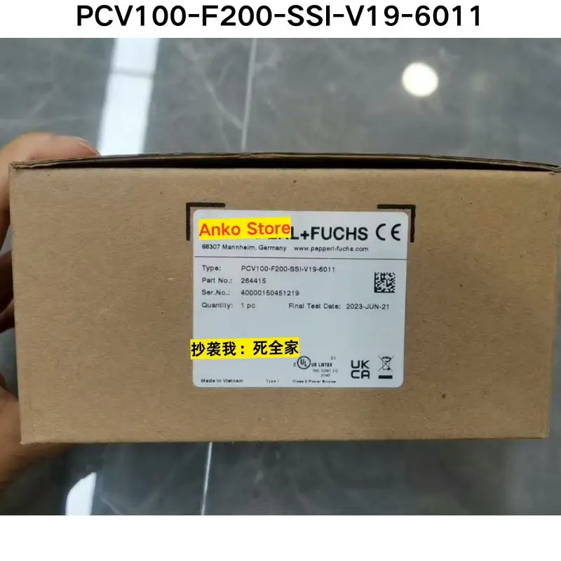 

Совершенно новый считыватель кодов PCV100-F200-SSI-V19-6011, номер товара 264415