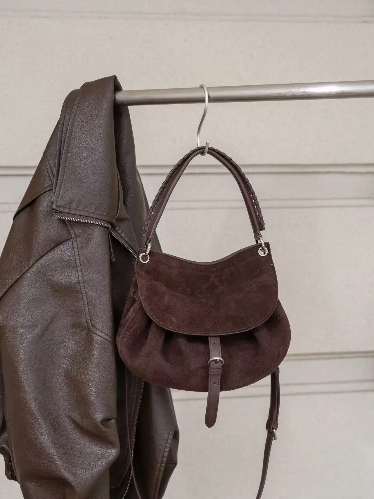 Women Suede Leather Ruched Flap Saddle Handbag Braided Top Handle Buckle Closure Retro Small Shoulder Crossbody Commuter Bag New