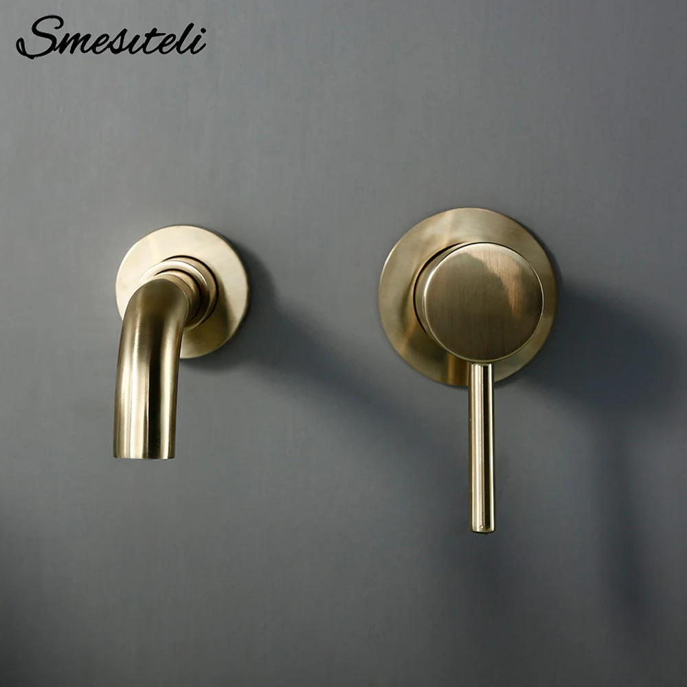 Di alta Qualità di Stile Moderno 1 Rubinetto Del Bacino 15 CENTIMETRI Singola Maniglia 2 Foro Rubinetti Calda E Fredda In Parete- montato Acqua di Rubinetto In Oro Spazzolato