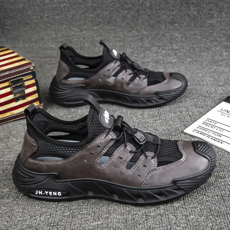 Men's Summer Breathable Hooded Sandals Outdoor Trendy Soft soled Comfortable Sneakers