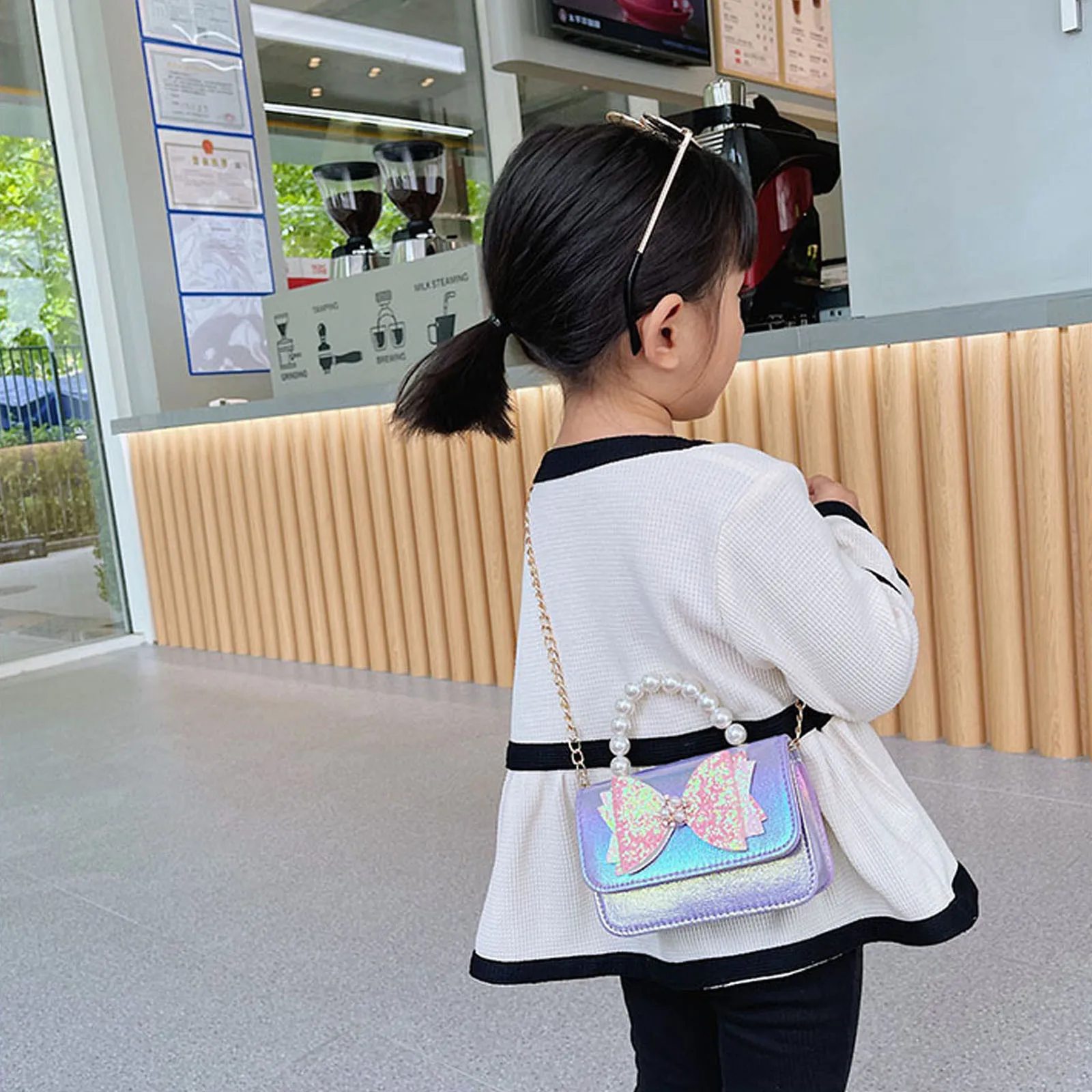 

Children Girls Fashion Small Square Bag Bowknot Rhinestone Pearl Decoration Shoulder Bag Casual Pearl Handle Tote Bag