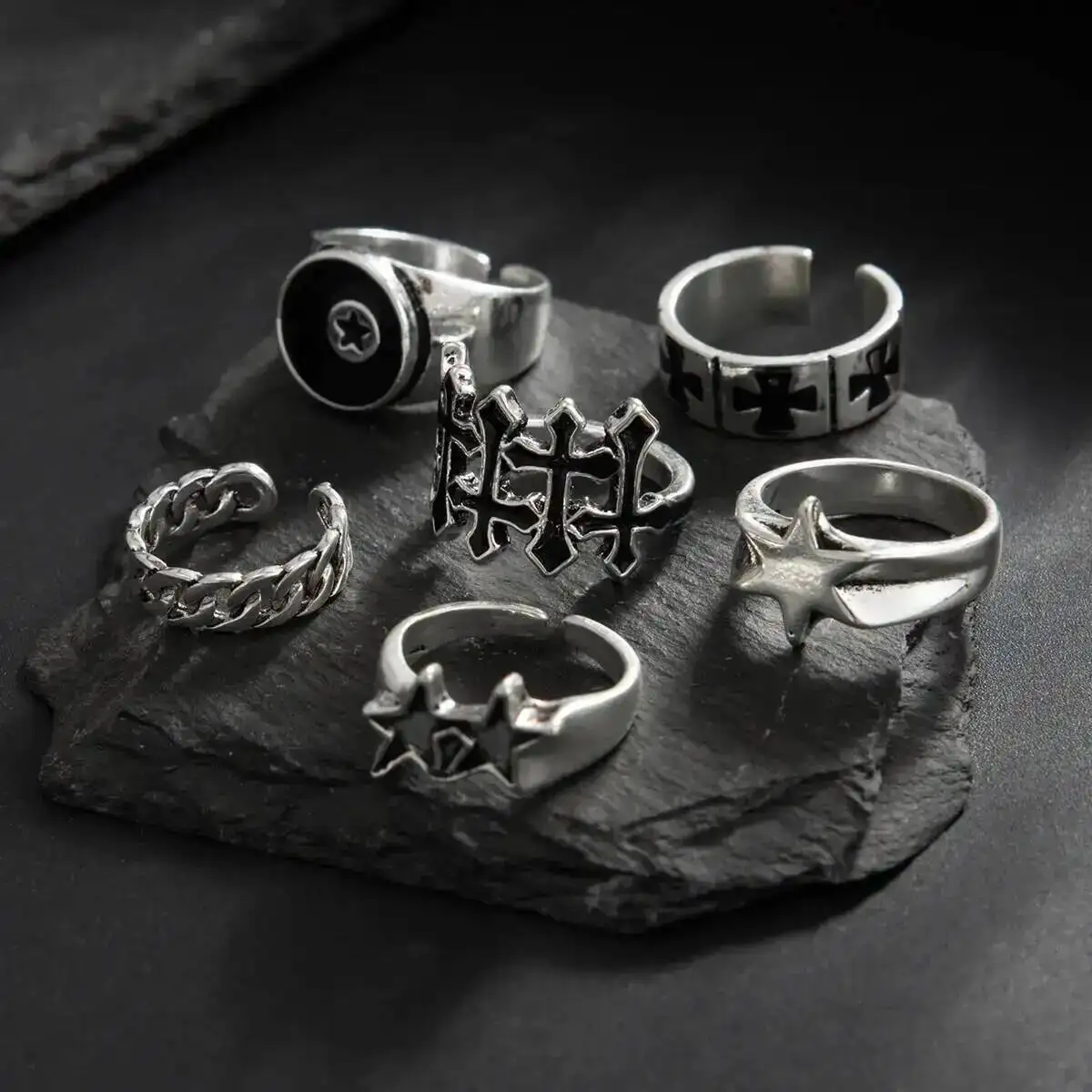 

Salircon 6Pcs/Set Vintage Cross Star Open Finger Rings Men Punk Geometric Wide Adjustable Ring Jewelry Halloween Party Gifts