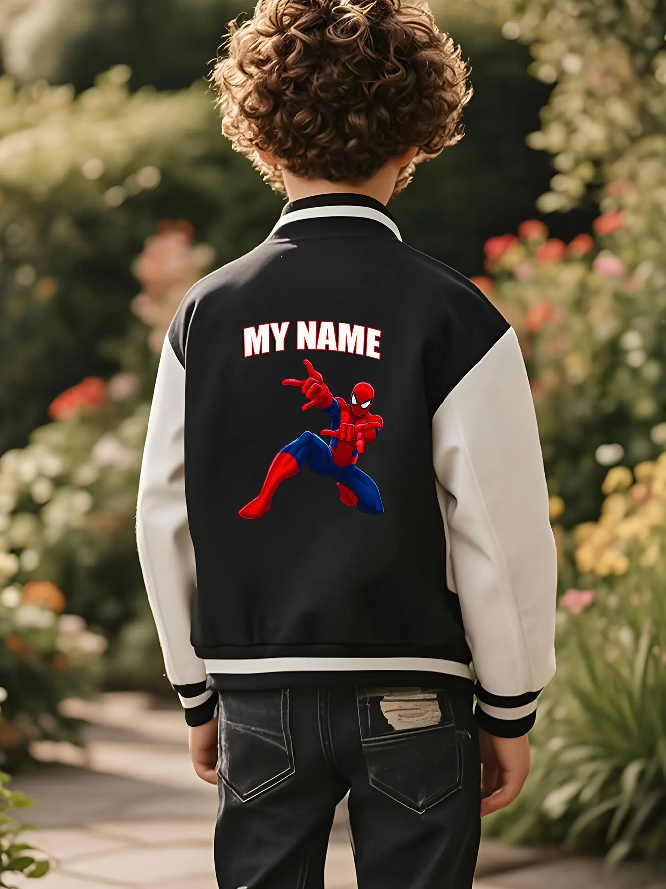 سترة بيسبول MINISO Marvel Boys - طباعة وضعية ديناميكية لـ Spider-Man، نسيج ممتاز ومتانة، شريك جيد لـ ca
