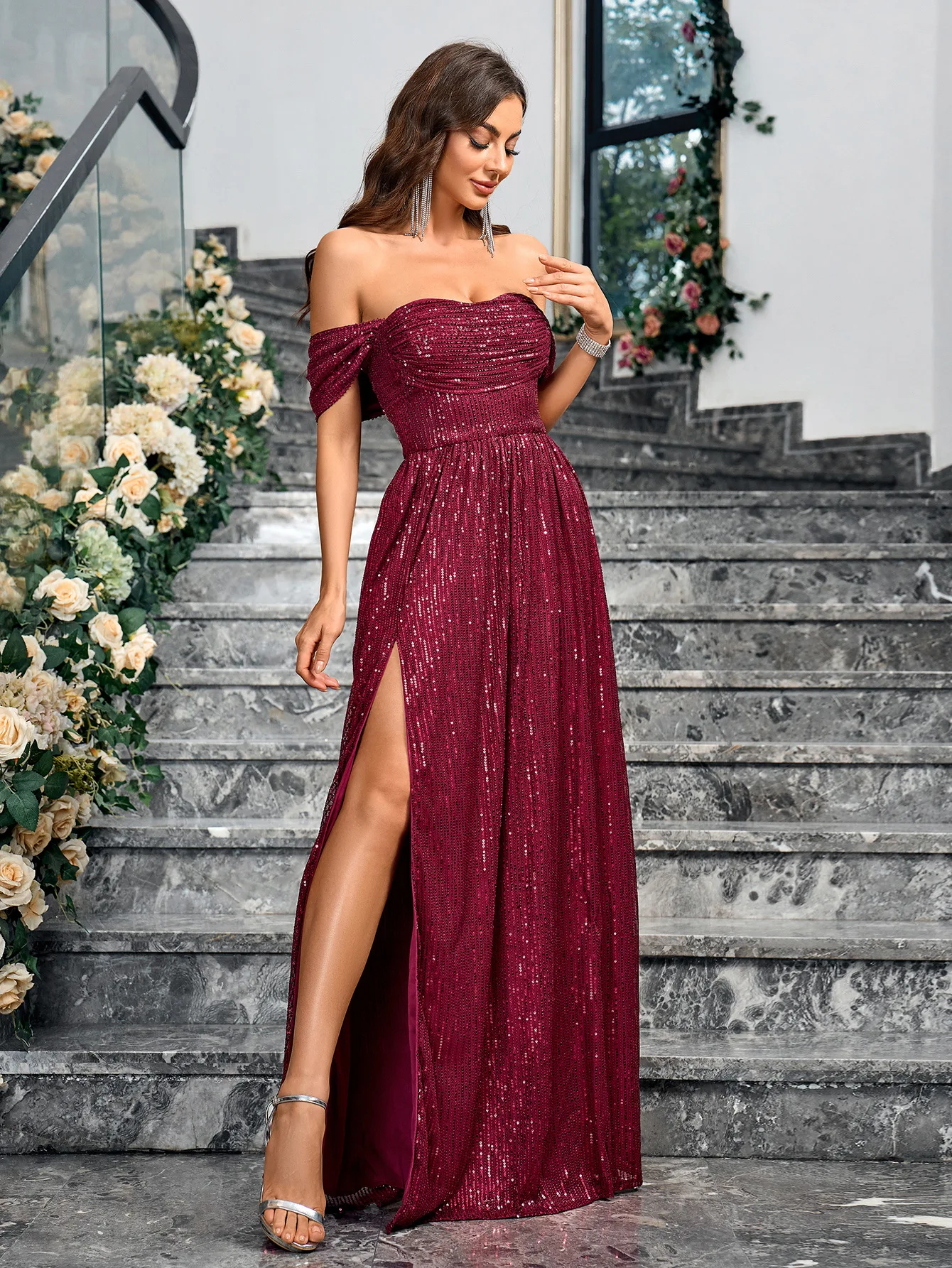 

2024 Women Winered Sexy Off-shoulder Sequin Dresses Elegant Evening Dress Party Maxi Gowns Slit Ladies Trailing Prom