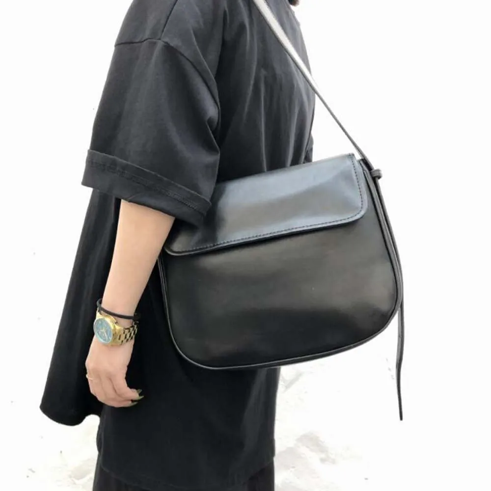 Simple Genuine Leather Shoulder Bag for Woman Handbag Underarm Bag Classic Black Office Convenient Crossbody Shopping Bag