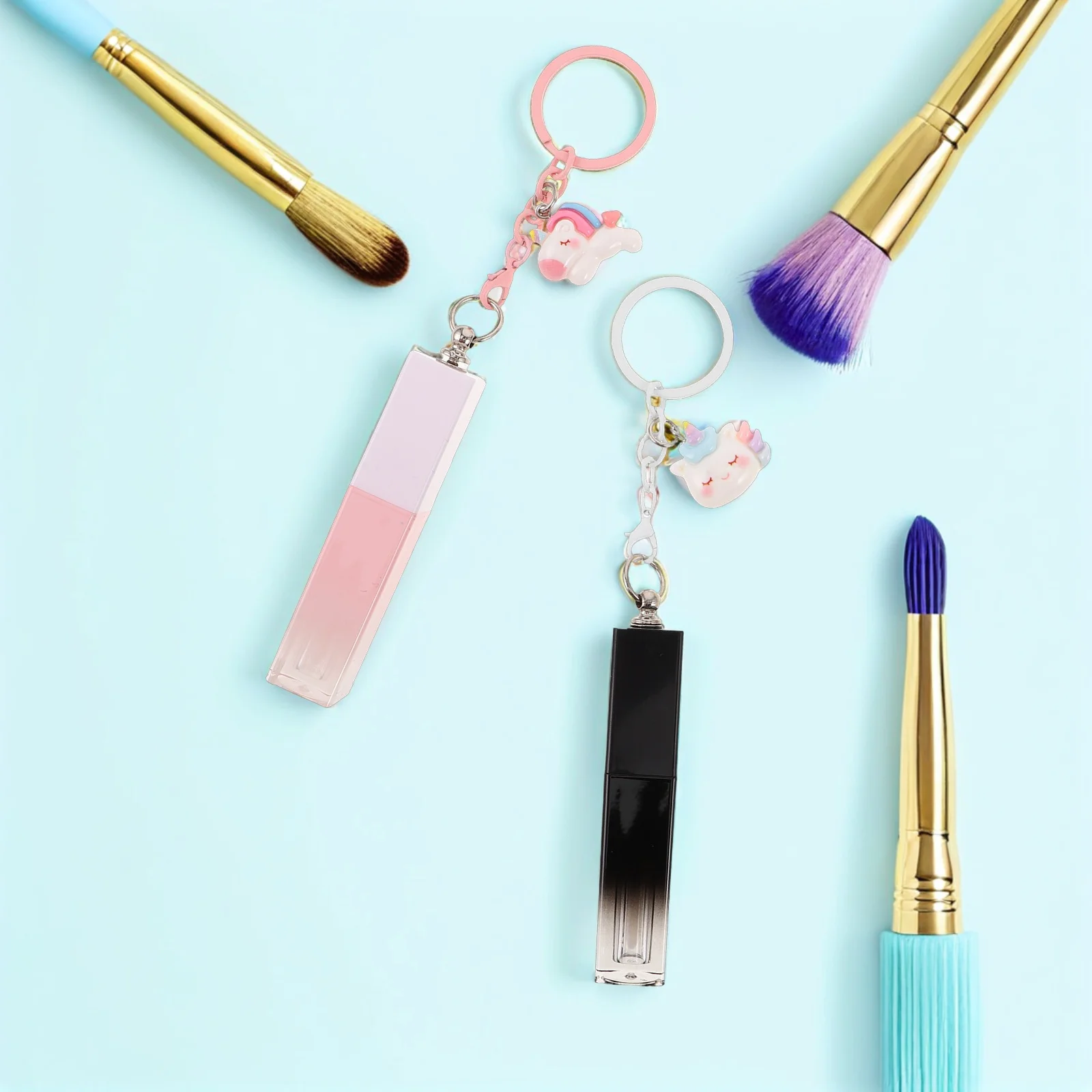

4Pcs Gradient Lip Gloss Tubes Refillable Empty 3Ml Lipstick Containers Portable Cartoon Lip Gloss Keychain DIY Storage