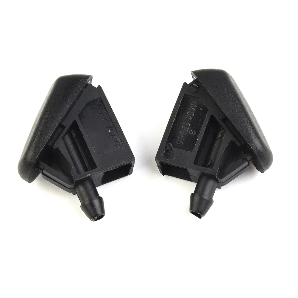 

2PCS Front Windscreen Wiper Washer Nozzle Jet Spray BM5117666AB For Ford Focus&Mondeo Auto Accessories