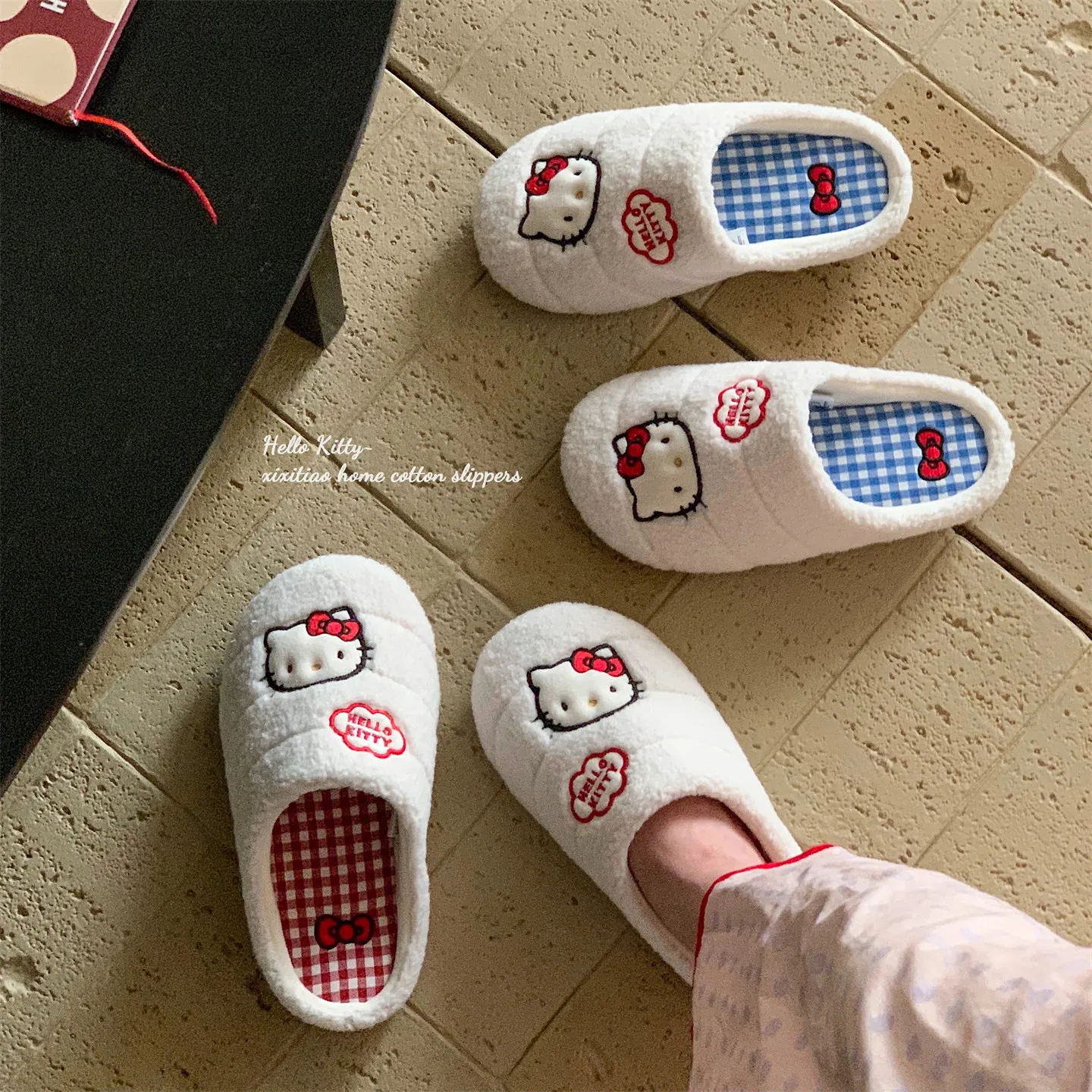 Pantuflas de Felpa de Invierno con Diseño de Anime Hello Kitty Sanrio Kawaii, Lindas y Cálidas para el Hogar, con Suela Gruesa de Algodón, Regalo para Niñas