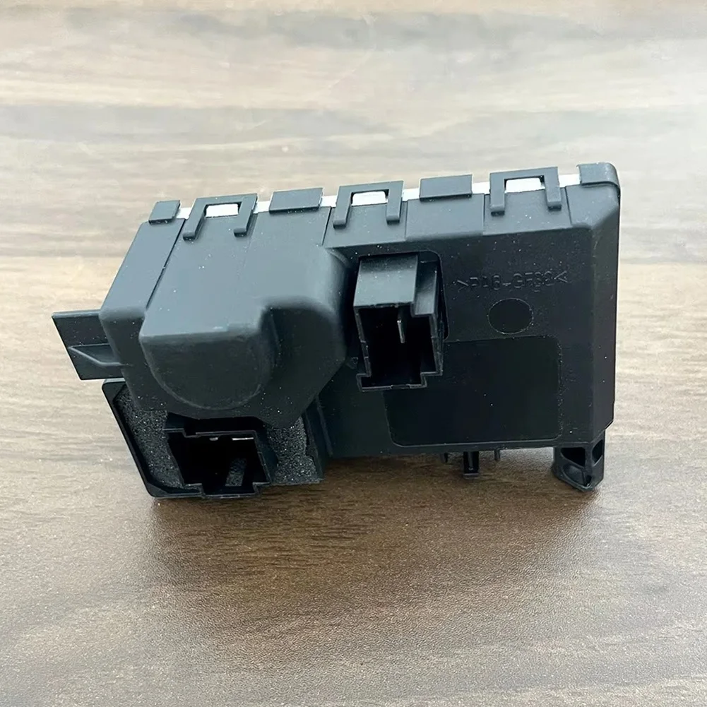 

Practical Car Heater Blower Fan Motor Resistor 2218706758 For Mercedes Benz S - Class W 221