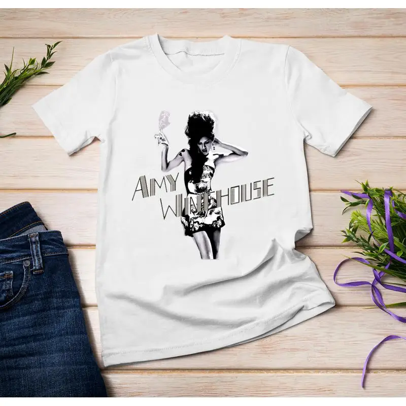 

Футболка Amy Winehouse 90s For Fan из плотного хлопка белого цвета, размеры от S до 4XL