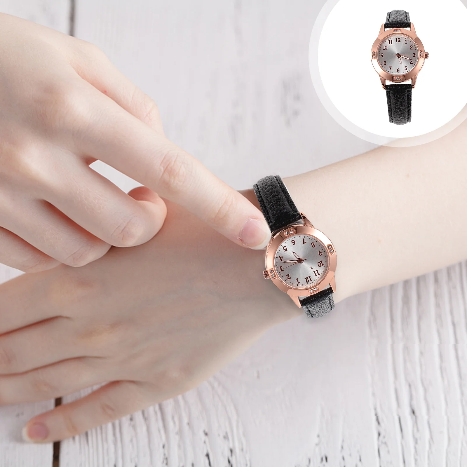 1 قطعة ضوء الليل مقاوم للماء ساعة نسائية أنيقة حركة كوارتز ساعة اليد حفلة عطلة مهرجان مقاوم للماء ساعة معصم