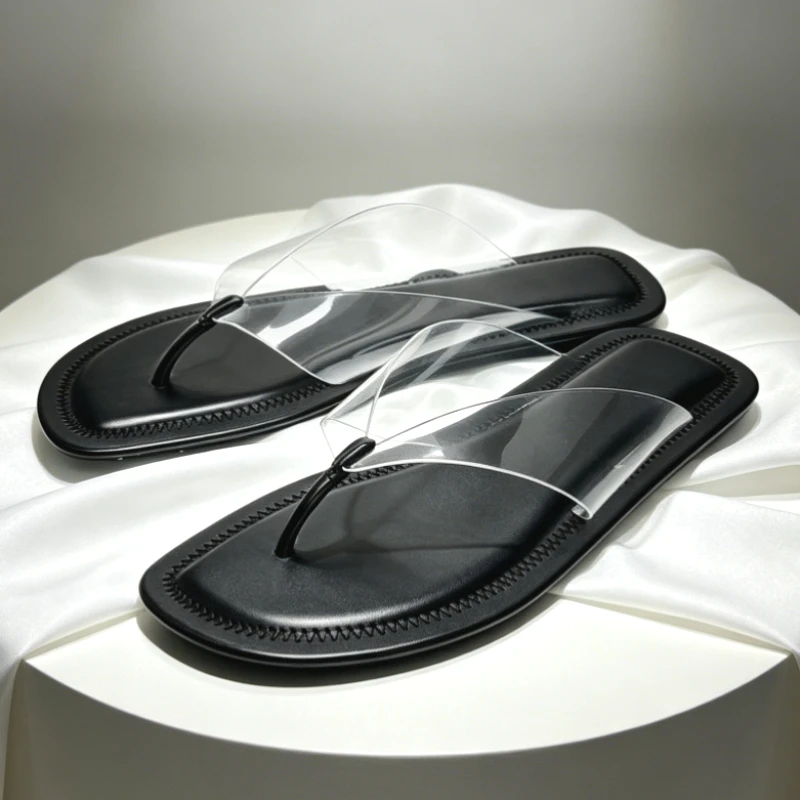 

Novelty Transparent PVC Clip Toe Flip Flops Women Fashion Front Strap Design Flat Slippers Summer Light Comfortable Beach Shoes