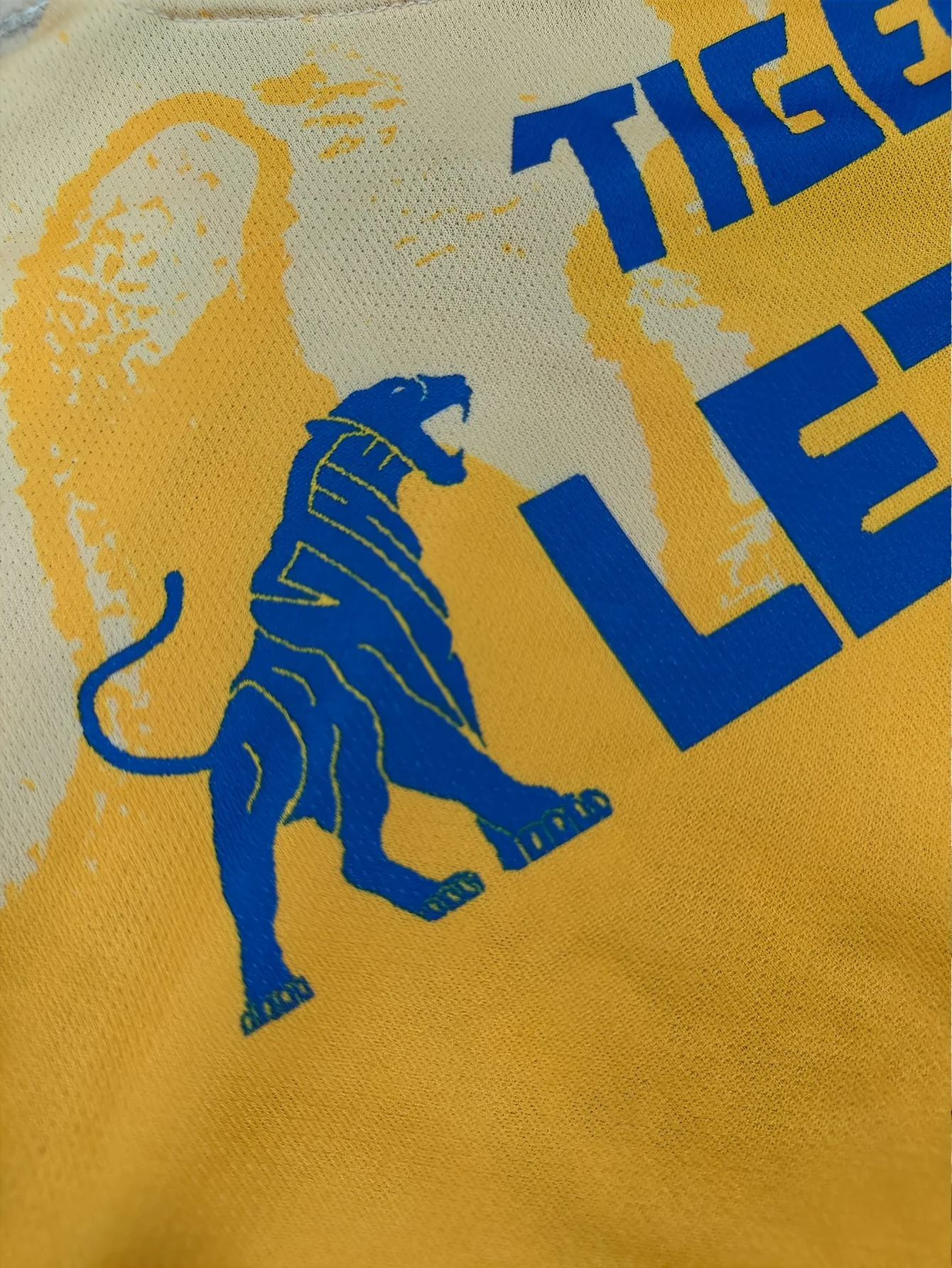 سويت شيرت مريح برقبة دائرية للرجال من لوس أنجلوس تايجرز مع طباعة جرافيك نمر، مثالي للعبة المكسيك #3