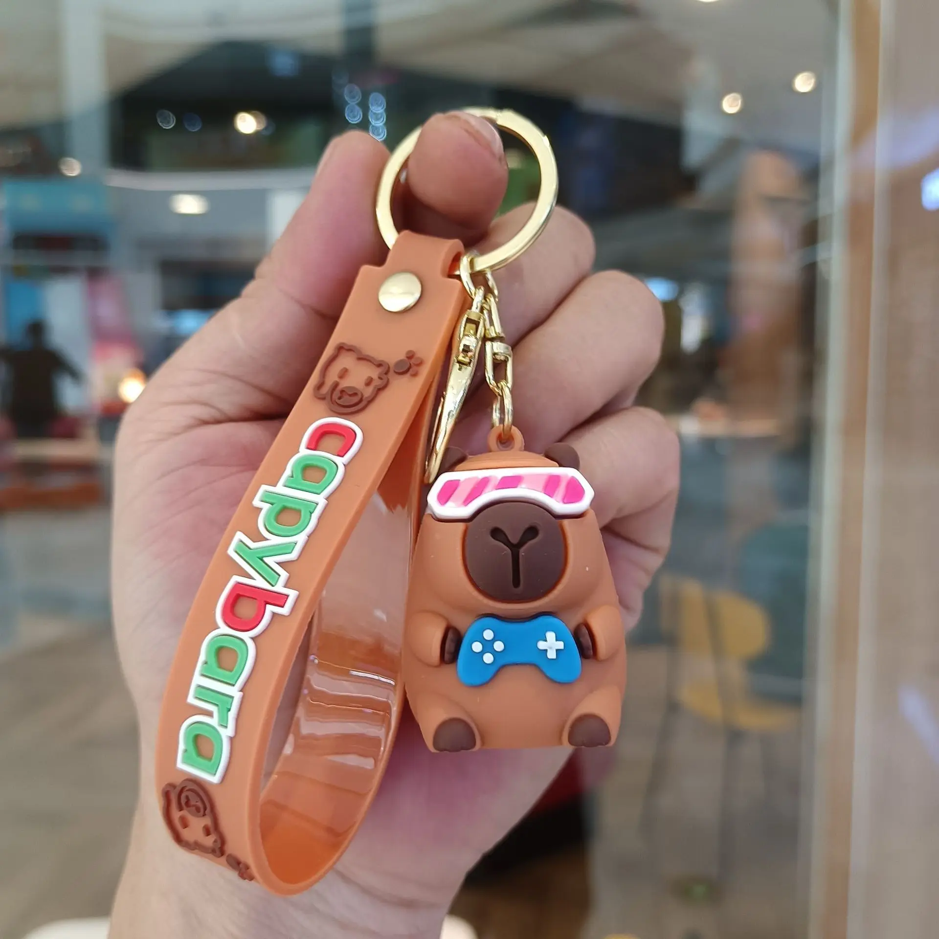 

The new Capibala keychain backpack decoration car keychain is vivid and lifelike, making it suitable as a small gift for childre