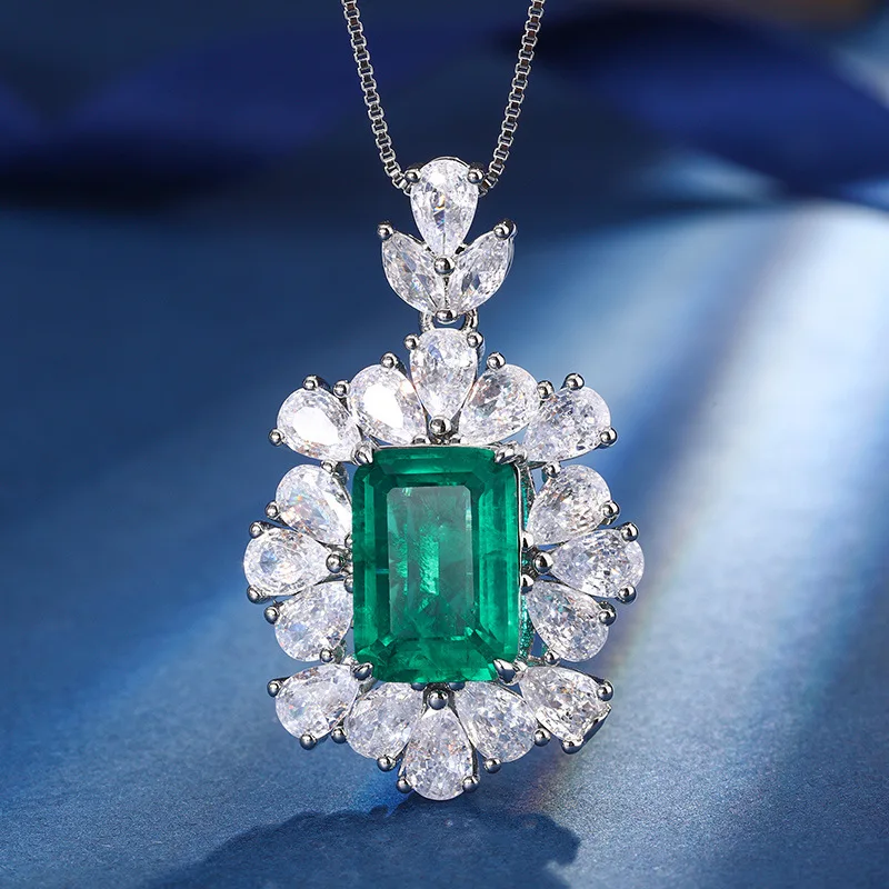 

Jewelry Gold-plated Fashionable Emerald Vintage Style Pendant Set for Women 10*14-7*9