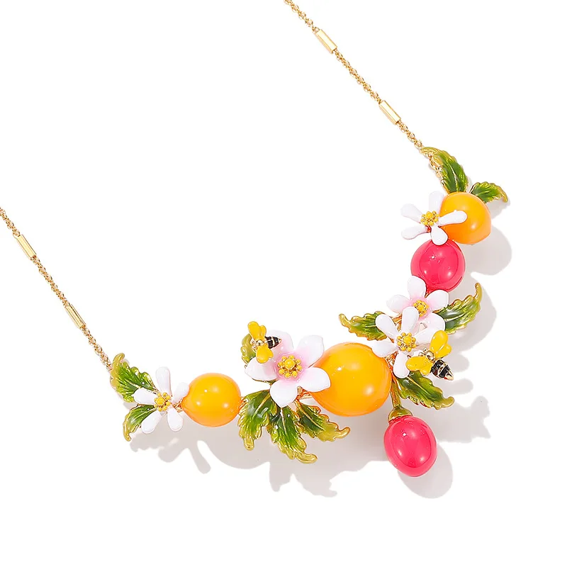 Exquisite Enamel Glaze Flower Green Leaf Tomato Necklace Three-dimensional Multi-color Kumquat Bee Necklace Trend Jewelry