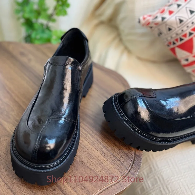 

Designer Luxury Loafers Men Business Casual Dress Leather Shoes Male Round Toe Black Genuine Leather Walking High Quality Shoes