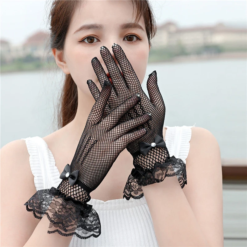 

Women Bridal Sexy Lace Hollow Out Fishnet Full Fingered Gloves Wrist Length Elastic Solid Color Sunscreen Mittens Wedding