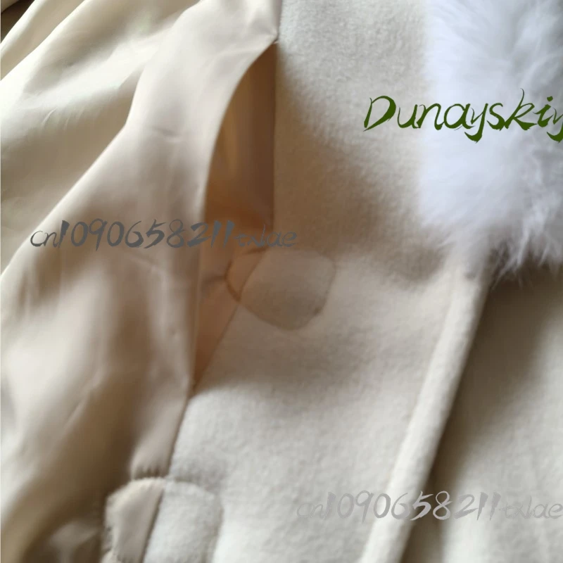 ‌ ‌ ‌ ‌ ‌ ‌ الحب والمساحة العميقة الشتاء الدفء الشخصية الرئيسية معطف الصوف الأبيض تأثيري حلي Disfraz هالوين Mujer النساء Kawaii