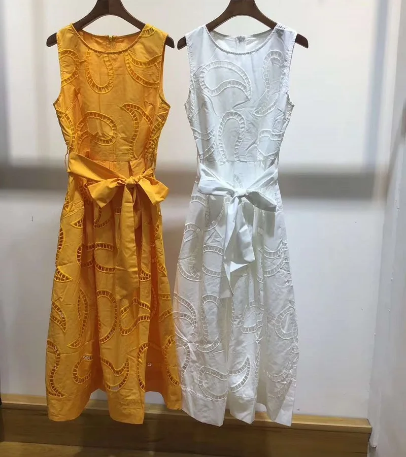 

High Quality New 2022 Spring Style Celebrity Women O-Neck Hollow Out Embroidery Sleeveless Mid-Calf White Yellow Dress Belt
