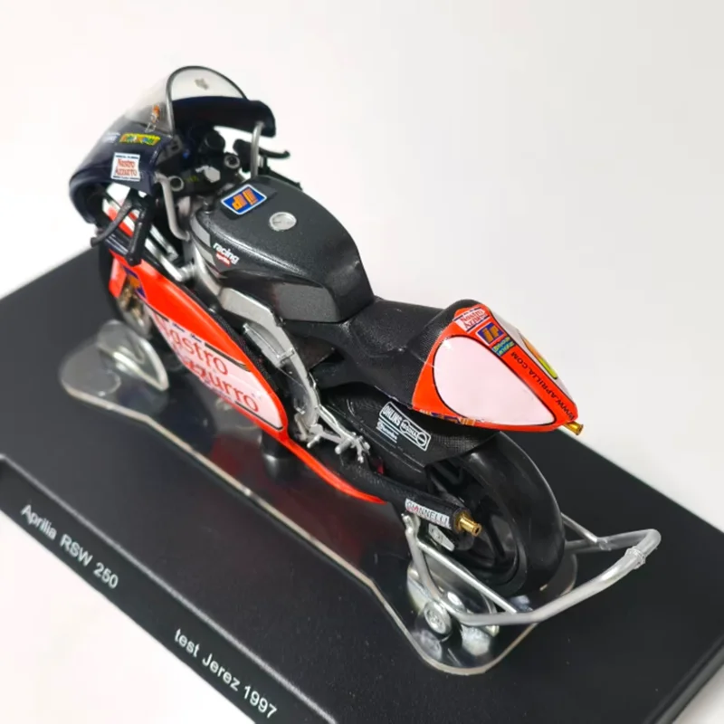 ليو 1:18 مقياس أبريليا RSW 250 جيريز 1997 نموذج دراجة نارية سبيكة محاكاة نموذج مجموعة ثابتة زينت هدايا العيد