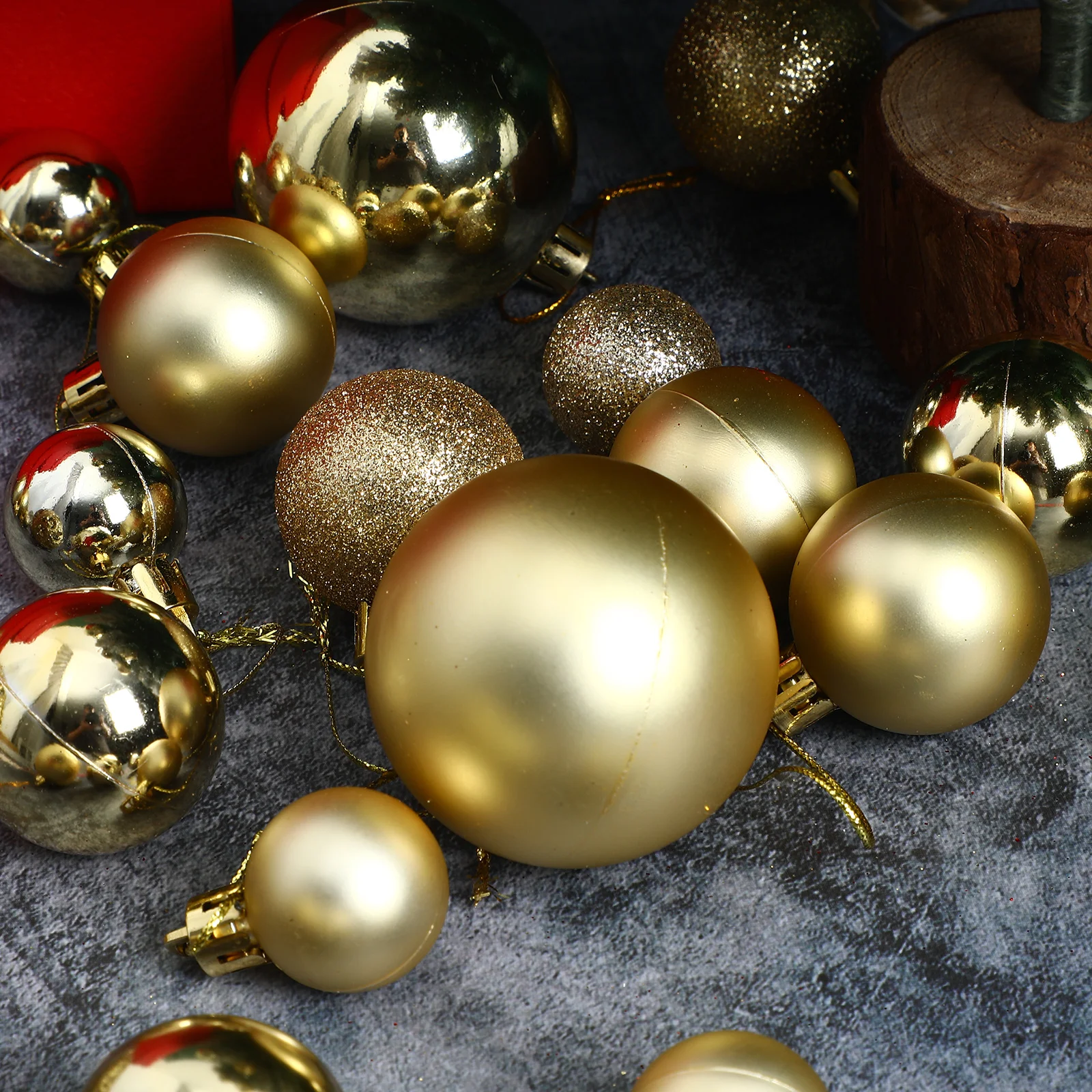 

100 Pcs Christmas Decoration Hollow Gold Electroplated Xmas Tree Ornaments Xmas Decor Supplies
