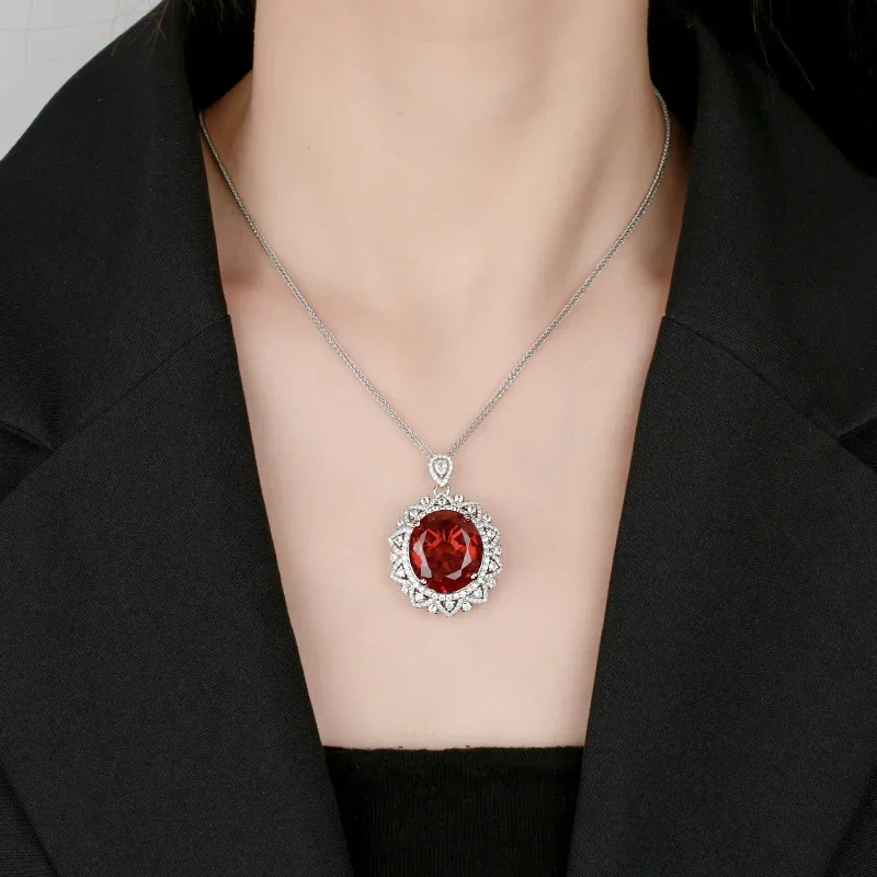

Exquisite Floral Inspired Triangle Macrame Crystal Pendant Necklaces Red Purple Cubic Zirconia for Women's Fashion Jewelry Gift