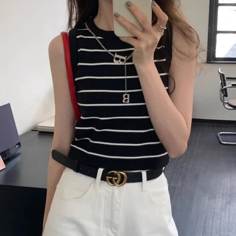 2025 New Striped Stretch Vest Basic Versatile Short Top Women's Clothing