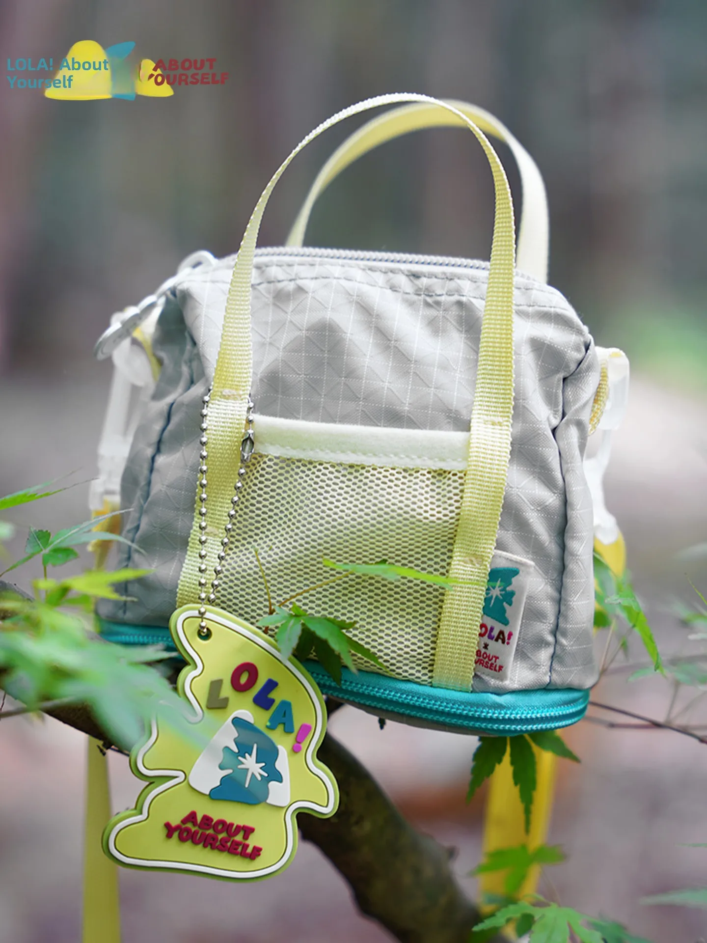 

Lightweight Crossbody Bag Casual Versatile Handheld Expandable Mobile Phone Passport Storage Small Bag Flying Bird