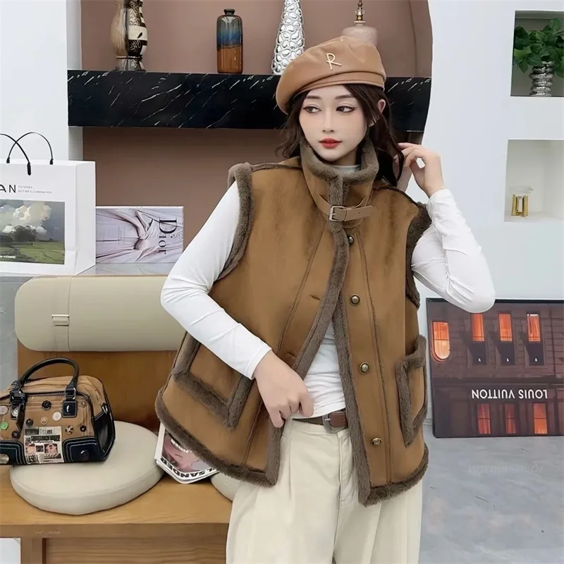 Vest Women's Fur One-Piece Outerwear Autumn and Winter 2025 Loose Patchwork Deer Fur Warm Waistcoat Camisole Female Coat Top