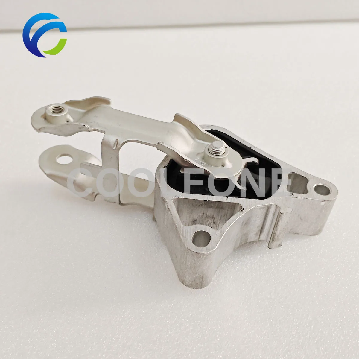 

Rear Engine Motor Mount Support Frame Drive Bracket for MERCEDES BENZ W176 W246 W242 C117 X117 2013-2019 2462401709 A2462401709