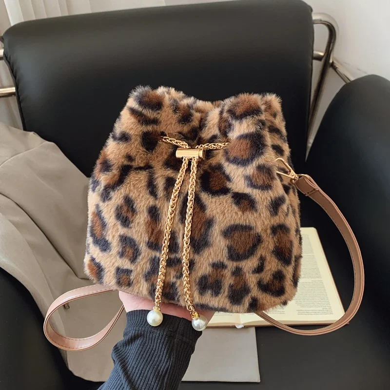 Luxury Leopard Print Rabbit hair Bucket Bags For Women Faux Fur Furry Handbag And Purse 2024 Mini Crossbody Bag Clutch Bolsos