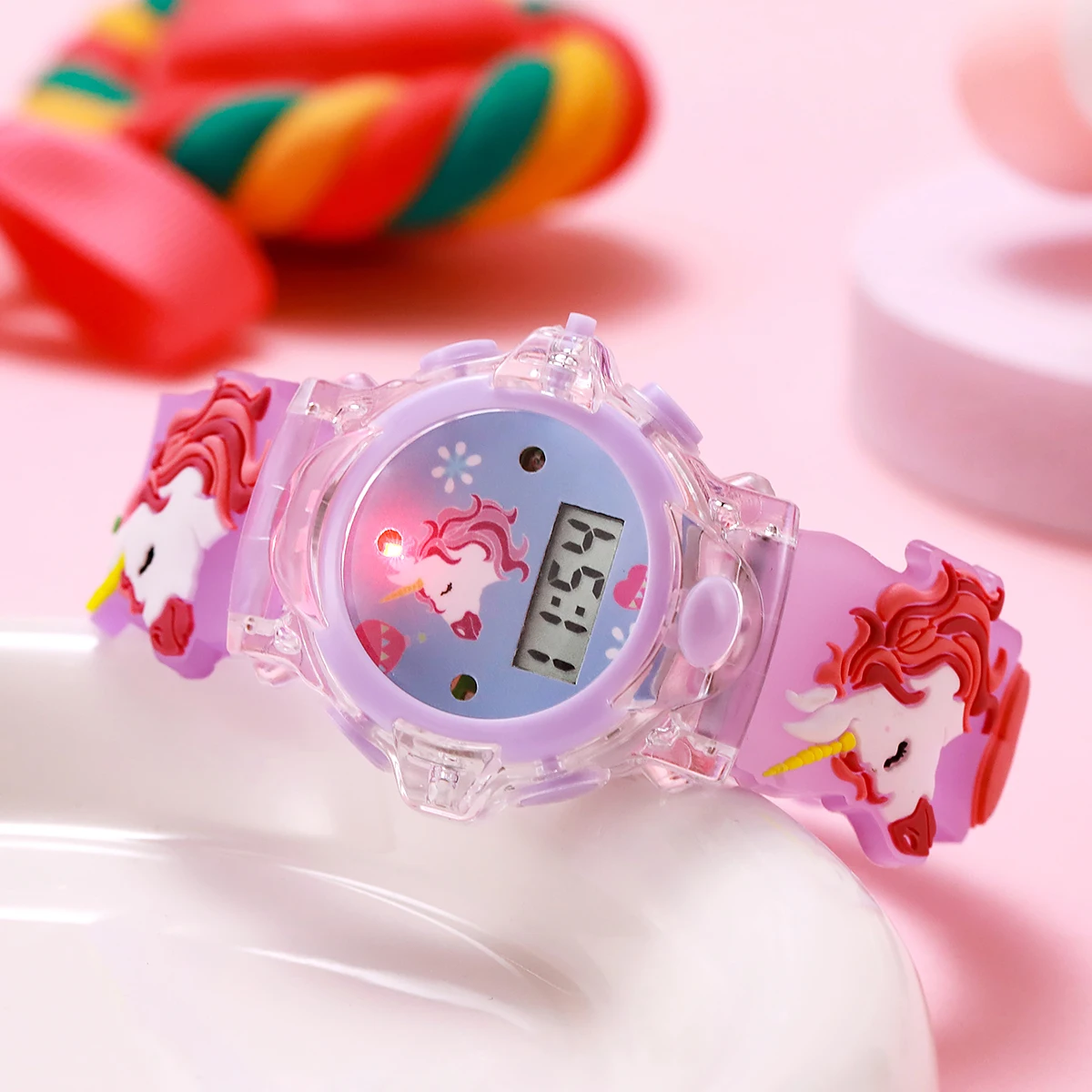 Pulseira de relógio de silicone elegante e fofa com padrão de unicórnio, relógio de pulso eletrônico emissor de luz, adequado para o Natal e