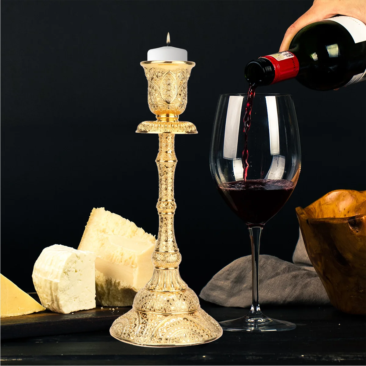 

1Pcs Candlestick Table Candlelight Ornament Iron Decorative Light Holder for Home Hotel Dining Room Candlestick