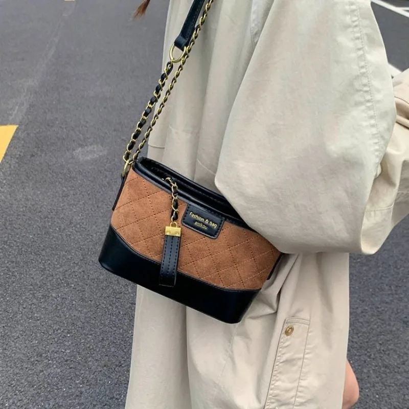 

Классический стеганый клатч для женщин, стиль Майяра, дизайн в стиле бохо, 2025, новая модель, прочная сумка на одно плечо