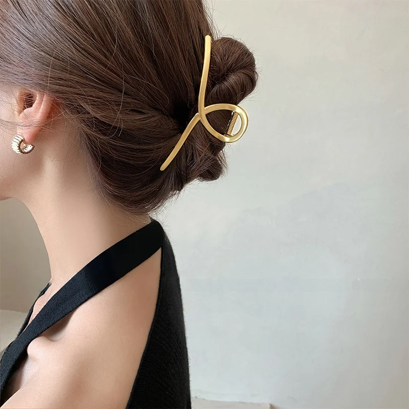Retro Large Size Metal Hair Clip Stylish Hair Accessories Women's Shark Clamp Hair Grips Headwear Elegant Hairpins