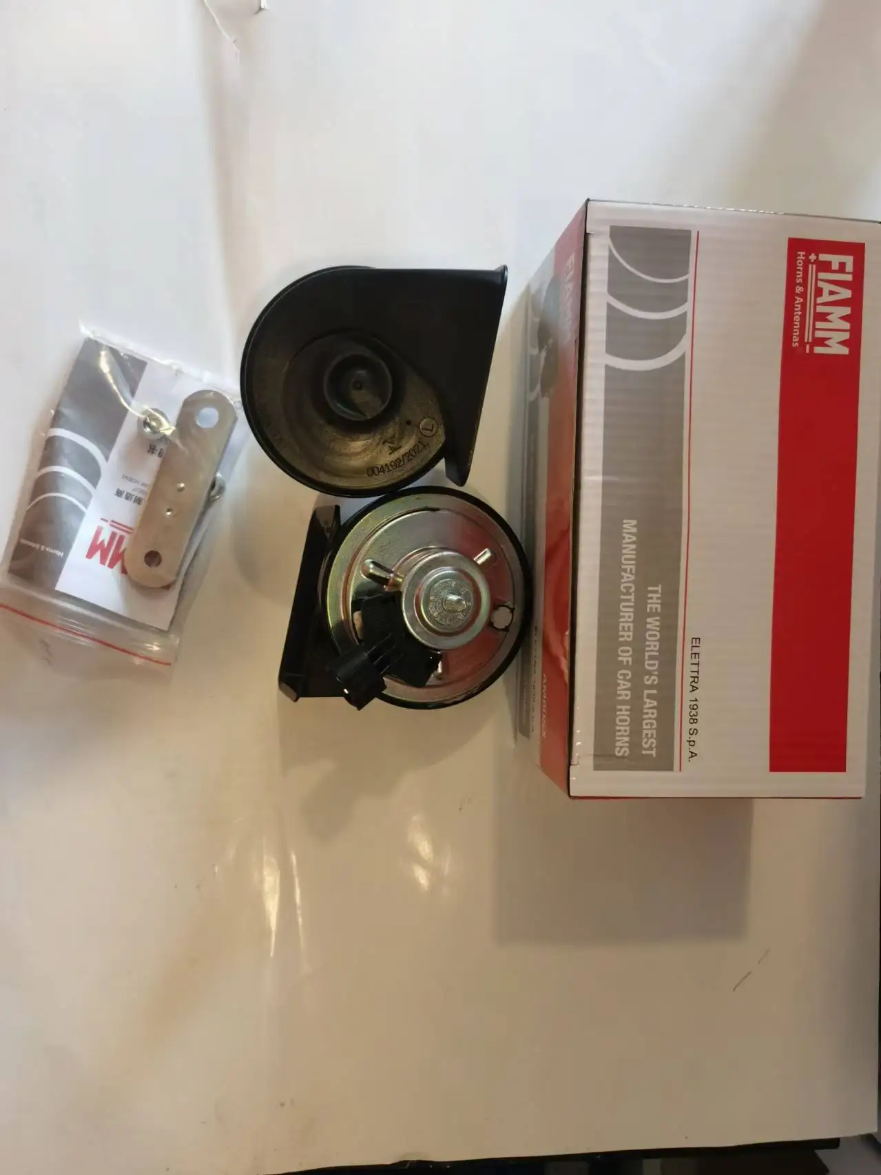 2PCS  FIAMM   AM80SX   HORN     FOR   HYUNDAI/KIA    2019 years  to date