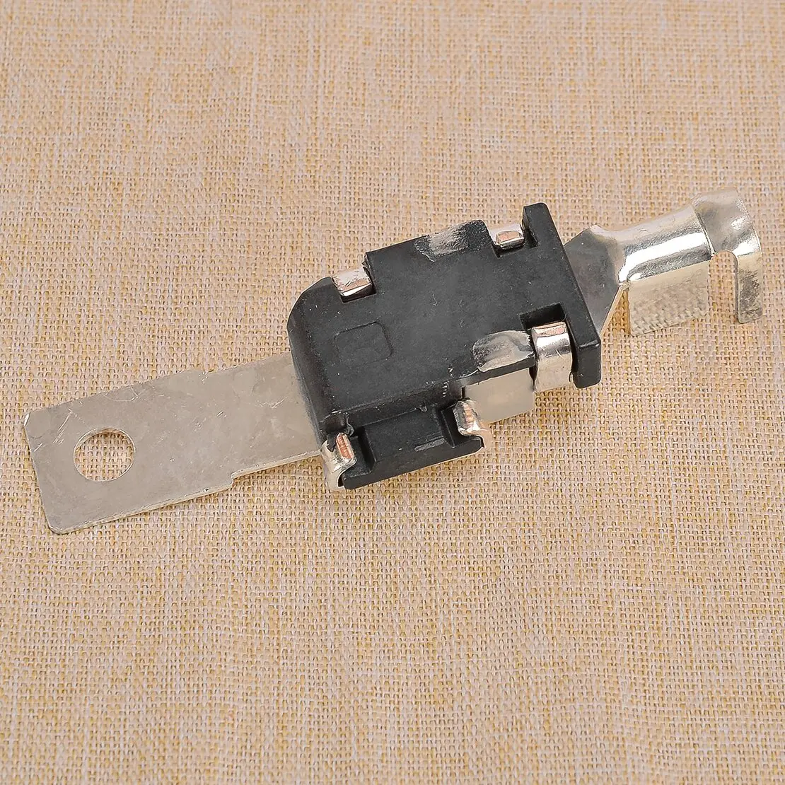 

Positive Battery Cable Fuse Head Connector Fit for Land Rover Range Rover Evoque Discovery 2 3 4 Volvo S80L S60 XC60 V60