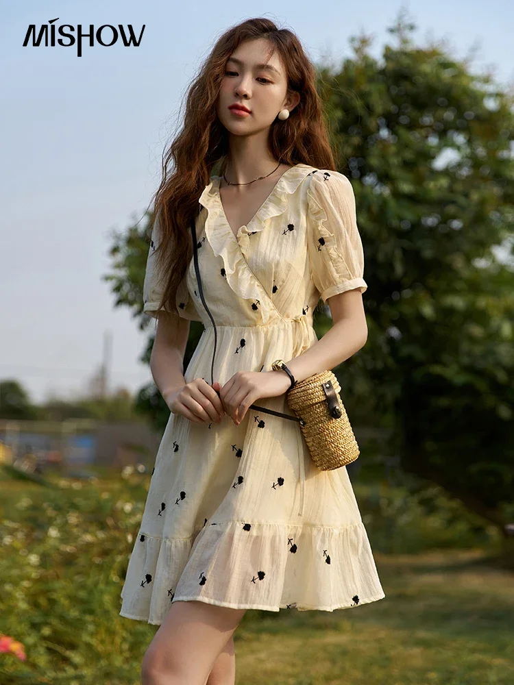 MISHOW Women\'s French Floral Dress 2023 Summer High Waist Puff Sleeve V-Neck Rufflle A-line Sweet Knee-Length Dresses MXC21L1282