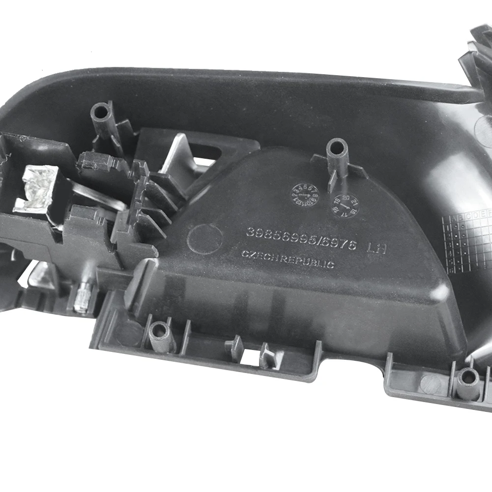 

Well Car Front Left Inner Door Handle For Volvo XC60 2009 2010 2011 2012 2013 39856995 39857005