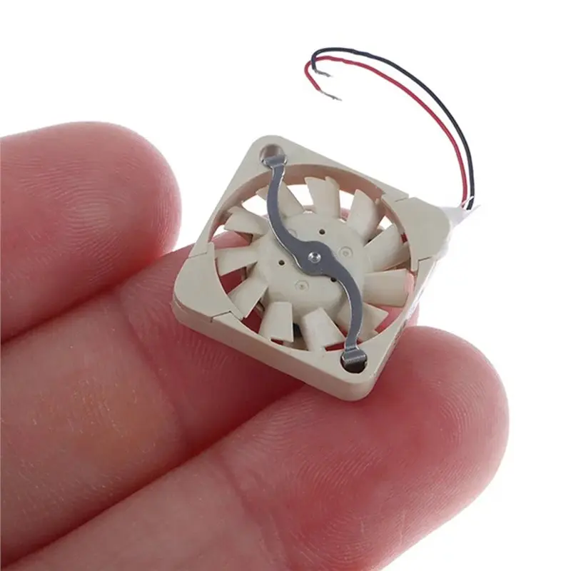B68C 5V 3.3V 1.7Cm High-Turn Micro-Cooling Fan 2Wires Bare Wires Drone Cooling Fan Accessories