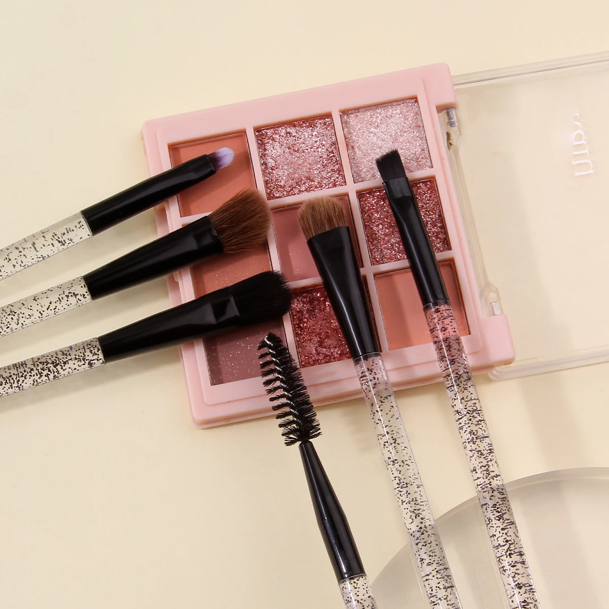 6 قطع من فرشاة ظلال العيون الرائعة ذات المقبض اللامع، وفرشاة الماسكارا، وفرشاة التلطخ ومجموعة فرش مكياج العيون + حقيبة تخزين PVC