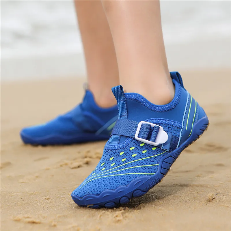 

Kids Water Shoes Quick Drying Aqua Shoes Barefoot Beach Sneakers Boys Girl Breathable Sandals Surfing Swimming Slippers Children