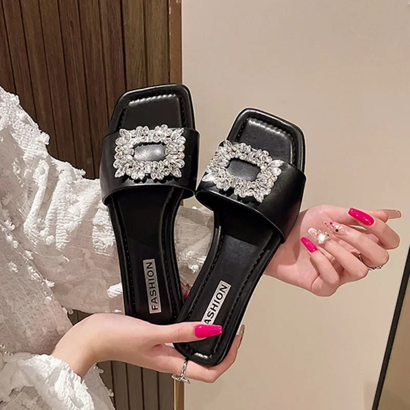2024 Summer New Fashion Rhinestone Ladies flat Slippers Sandals Women Outdoor Beach Comfort Shoes Open Toed Flip-flops Female
