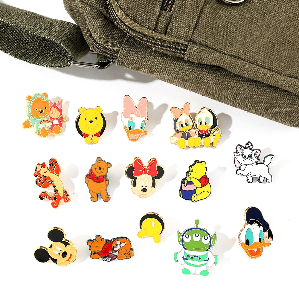 Broche de dibujos animados de Los Aristogatos, Pin esmaltado de Minnie Mouse para mochila, joyería de ropa, insignia de Metal, accesorios de regalo, 4/5 piezas