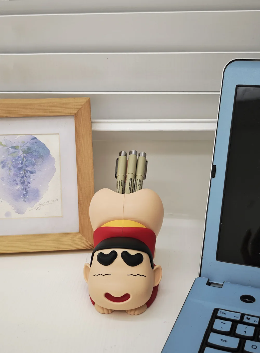 Neuer Crayon Shin-chan Stifthalter Lustiger Po-Schreibtisch-Organizer Geschenk für Beste Freunde Geburtstag Bürodekoration Witziger Stifthalter 2026 Geschenk – Detail 8